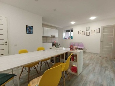 Євро 2-х кімнатна 55 кв. м. поруч з Центральним парком. Без комісії!