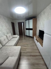 Продаж 2-х кім., кв-ри з гарним ремонтомі, Алмазний, середній поверх