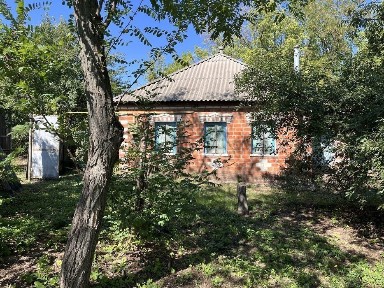 Продам дом - Земляний участок під забудову М. Богодухов