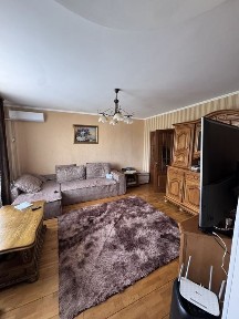 Продам 4 кімнатну квартиру в центрі міста