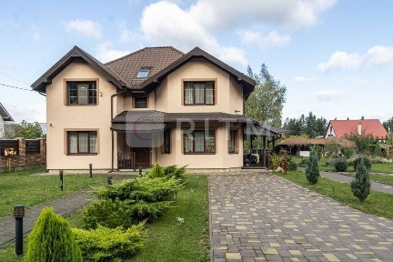 Продаж 2 поверхового будинку у Новій Гуті