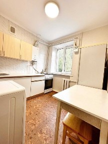 Продаж 2-кімнатної квартири пр. Т. Шевченка