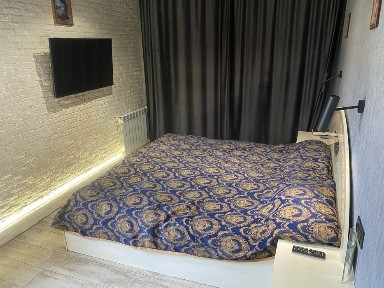 Продам 3-х кімнатну квартиру з меблями