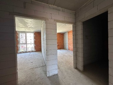 Простора 2к квартира, по вул. Хоткевича, поруч парк. Розтермінування