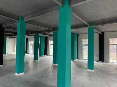 Магазин 163 кв. м на пр-т Небесної Сотні 113. Від власника