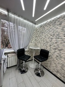 Здається 1 кімнатна в центрі міста на площаді Визволення.