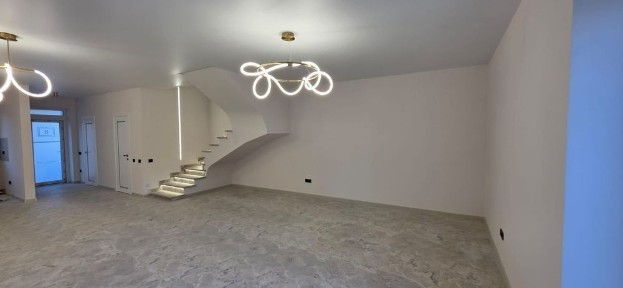 Таунхаус з якісним ремонтом