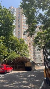 Парк Шевченко-Ланжерон. Квартира с 3 спальнями.