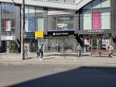 Комерційне приміщення Щептицького центральна зупинка Продаж