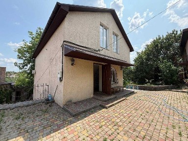 Оренда 4к будинку з гаражем на Карачунах