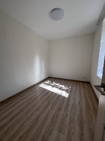 Квартира з сучасним ремонтом