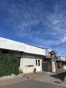 Магазин шоурум офіс виробництво курси перукарня салон краси