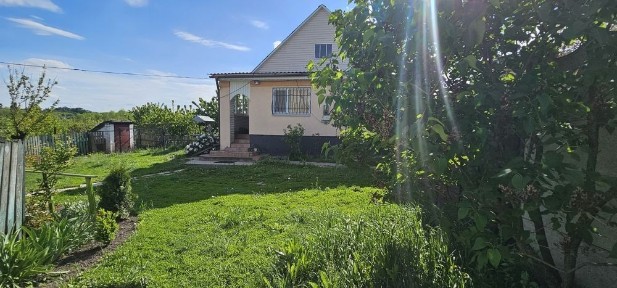 Будинок с. Триліси Фастівський район