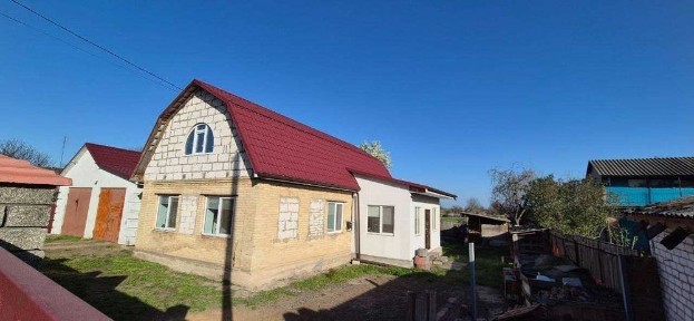 Продаж. Будинок з ремонтом с. Дубіївка Центр