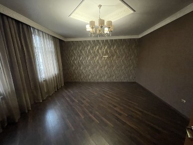 Продаж 3-х кімнатної квартири вул. Вокзальна