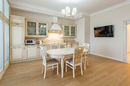 Продажа 3-комнатной квартиры 120 м², Аркадиевский пер., 5/3