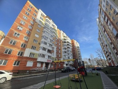 ПРОДАЖ 3 кім квартири, вул. Тролейбусна