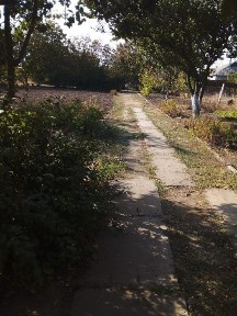 Продам три дома в одном дворе. Возможно на выплату.