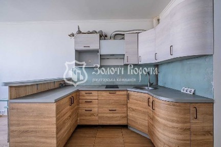 Продажа 1-комнатной квартиры 27.4 м², Спортивная ул., 18