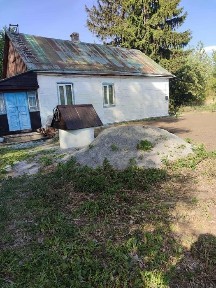 Продається будинок в селі Барвинівка.