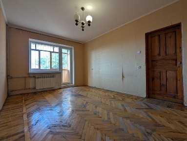 Продам без комісії 2кімнатну квартиру в районі Осіпенковського ринку