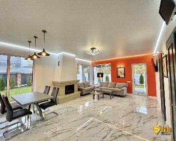 Киев, 3-я Набережная ул.