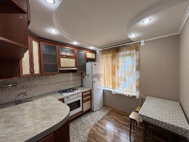 Оренда укомплектованої 2к, подалі від заводу, недалеко траса