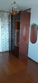 Продам 2х кімнатну в центрі