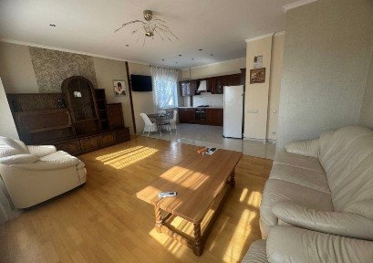 Аренда 2-комнатной квартиры 75 м², Евгения Харченко ул.