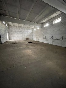 Оренда складського приміщення вул. Руставі