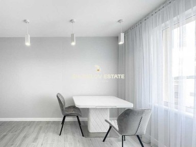 Продажа 2-комнатной квартиры 63 м², Угорская ул.