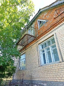 Продам добротний будинок