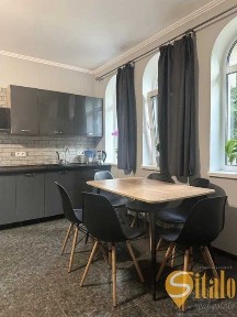 Продаж дачі, Наварія