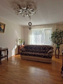 Продаж 3-кімнатної квартири
