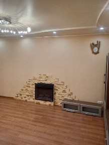 Продам квартиру по Центральній