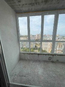 Продається велика ВИДОВА 1 кім. квартира в новобудові, р-н Митниця.