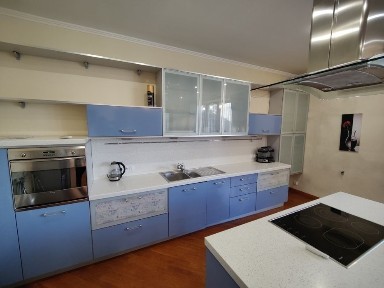 Антоновича 140. Дорогий ремонт. Простора квартира в центрі.