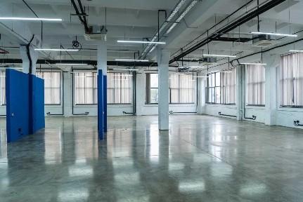 Киев, Полевая ул., 21