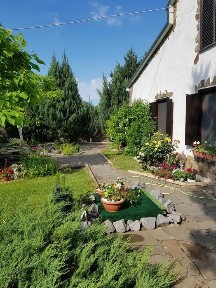 Продаж приватної садиби у Зміївському районі, Камплиця