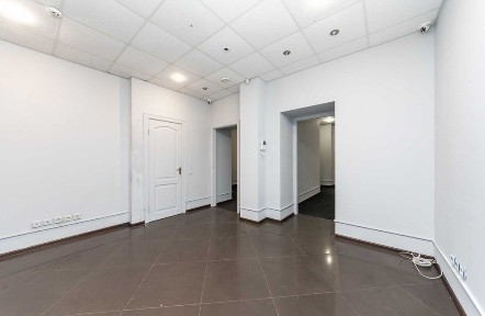 Київ, Печерський, вулиця Лютеранська 21