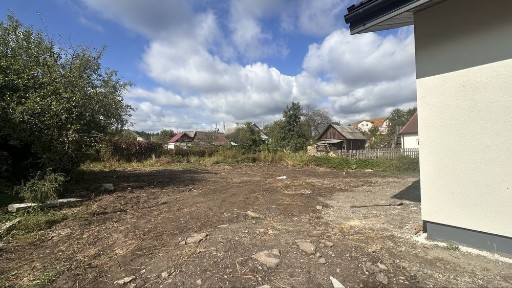 Капітальна недобудова в Житомирі біля лісу на Богунії