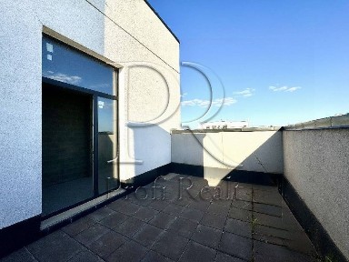 Продажа 1-комнатной квартиры 45 м², Салютная ул., 2