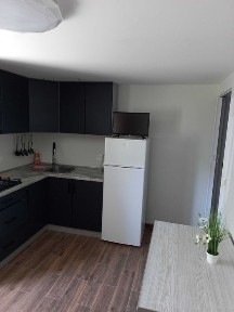 Здається житло подобово. Корець.