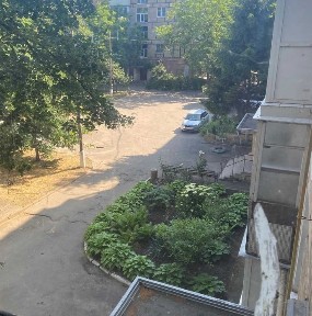 Продається мало сімейка, 4-й Зарічний.