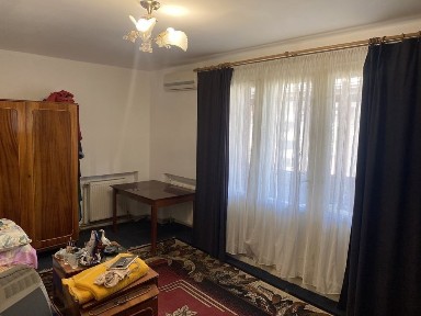 продається однокімнатна квартира по вул. Петефі