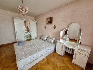 3к Метро Печерская Алмазова Центр Квартира подобово Зараз діє знижка