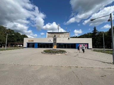 Оренда торгівельного приміщення 889,8 м2 / бульвар Юрєва /ТКЗ Київ