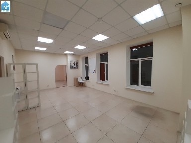 Киев, Новоконстантиновская ул., 1В