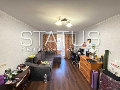 Продаж однокімнатної квартири в цегляному будинку. Мотель.