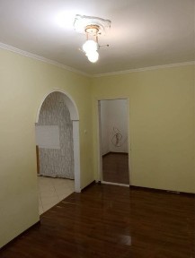 Продаж 1 кімнатної квартири в Комарно (40 кілометрів від Львова)